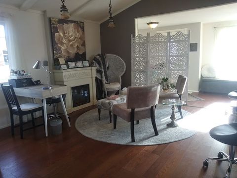The Nook Spa Studio, beauty salon in Roseburg, OR